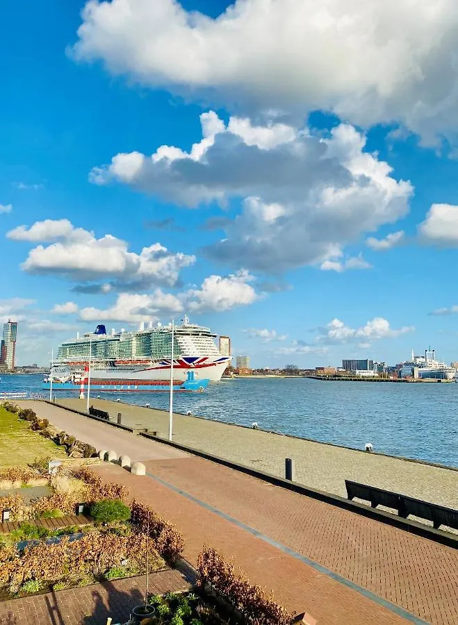 B&B Maasview Rotterdam 0*,  Netherlands